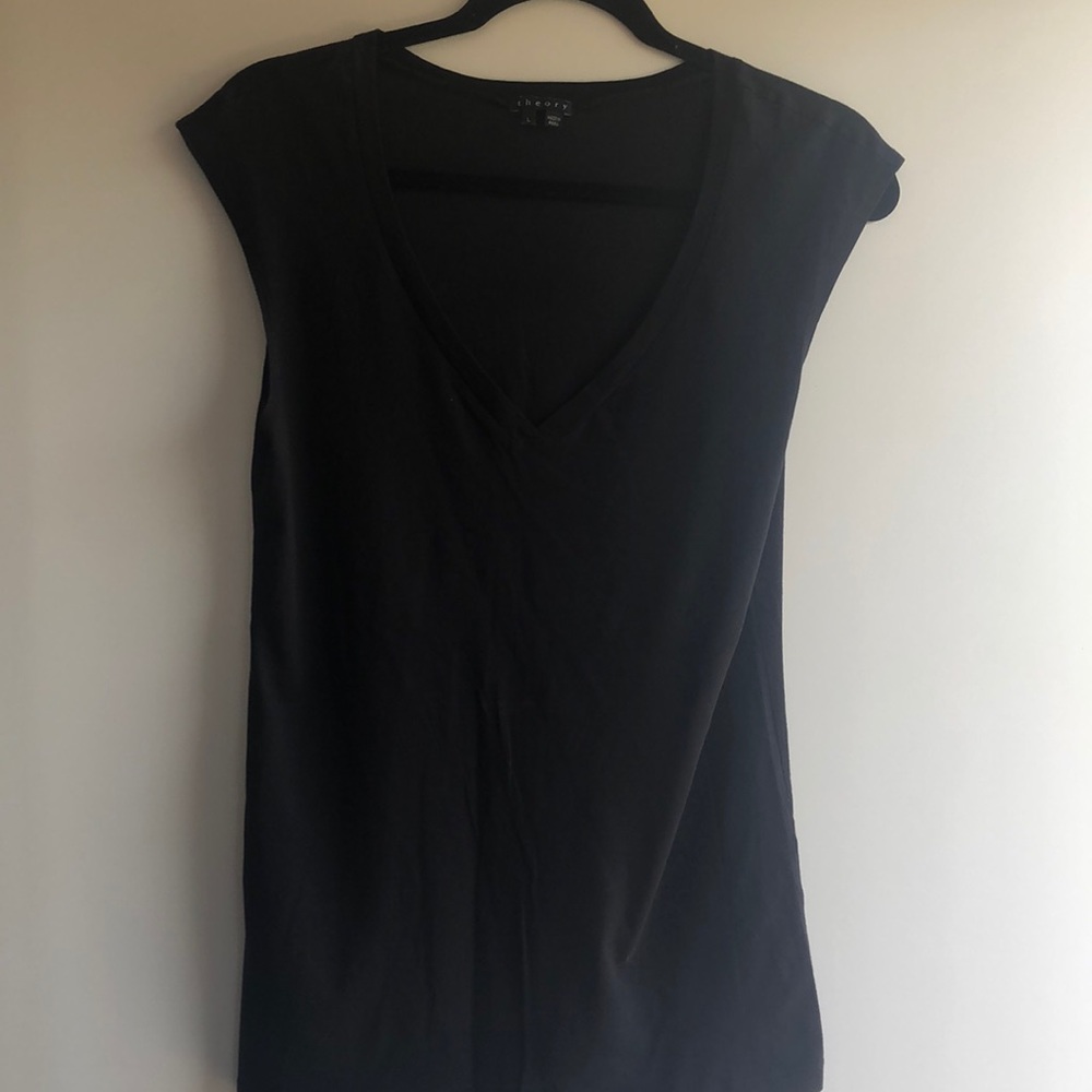 Theory t shirt black good condition